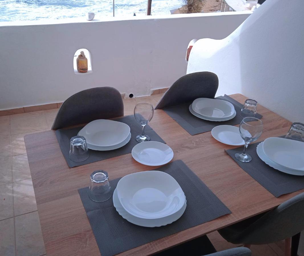 Logaras Seaview Apartment Eksteriør billede