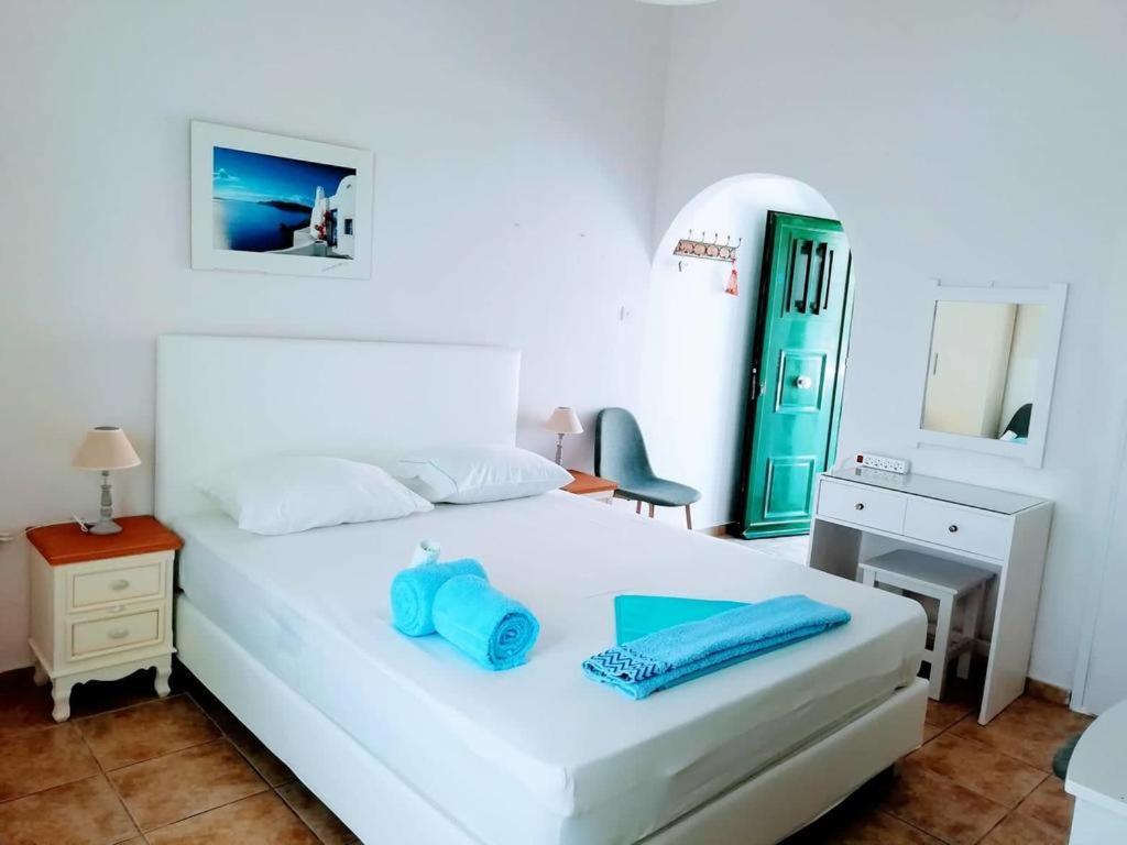 Logaras Seaview Apartment Eksteriør billede