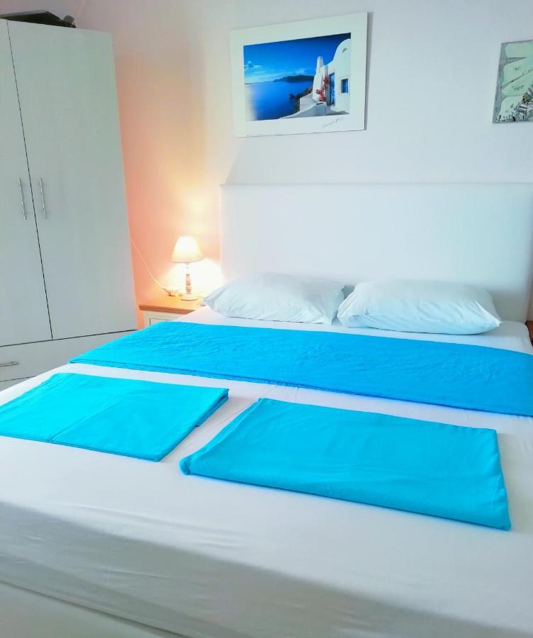 Logaras Seaview Apartment Eksteriør billede